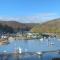 Large House in Looe, Near Beach and Bars with Great Views, Free Parking and Free Access to a Nearby Indoor Swimming Pool - Looe