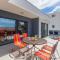 Luxury 2 bedroom apartment with sea view