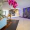 Suite blue