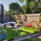 WOODY Pt - AMAZING 1970s SHARE HOUSE BY THE SEA-4 rooms available!