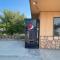 Round-Up Motel