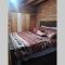 Hoot Nannys Rustic Cabin on Mossy Creek