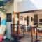 J Bay Surf Villa