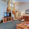 27 Gannet Home feat Kayaks and Bikes - صنريفير