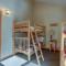 27 Gannet Home feat Kayaks and Bikes - صنريفير