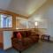 27 Gannet Home feat Kayaks and Bikes - صنريفير
