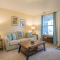 Comfortable 09 Lodge Condo Minutes Away from Downtown Hood River