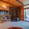 22 Rogue Home with Private Game Room - Sunriver