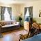 Green Gables Bungalow Court