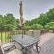 Deck, Fire Pit and Yard Mountain Escape!
