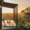 Old Bull Creek Luxury Retreat
