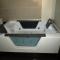 Near the beach, 8 bedrooms, sleeps 22, Jacuzzi, Full AC, BBQ, 2 kitchens, 2 dishwashers, fast internet, ping pong, cars not necessary