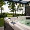 Vacation home with Jacuzzi - Schoonloo