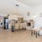 Holiday Home Nono Ante with heated pool