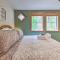 Pets Welcome Quaint Blue Ridge Mountain Getaway!