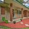Quiet Abode with Gas Grill about 5 Miles to Broken Bow! - Broken Bow