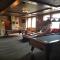 Twin Pine Inn & Suites