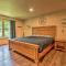 Butler Cabin on 19 Acres with Hot Tub and Fire Pit! - Butler