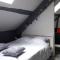 Le Mini Loft Montargis centre 1 à 4 personnes climatisation parking linge wifi freebox Netflix, Vélos en option - Montargis