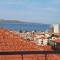 Apartment and rooms Mila - Makarska