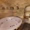 Sarnich Cave Suites