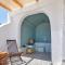Bluewhite Suites & Villa Santorini - 皮尔戈斯