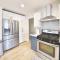 @ Marbella Lane - Vibrant 4BR RWC Ldry + P