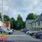 3 GUEST ROOMS IN A 3-BED HOUSE, KITCHEN, SMART TV in all rooms, SINGLE,DOUBLE,ENSUITE options available, KETLEY, TELFORD