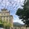 Sub Penthouse Luxe suit, CBD, secure parking,