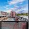 Sub Penthouse Luxe suit, CBD, secure parking,