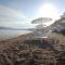 Fabulous Family 2BR - Prime Location, Walk to Beach & Shopping - By Totolulu Cannes Yellow Corner