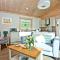 Cutterbrough, Great Field Lodges