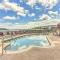 Community Pool and Dock Lake of the Ozarks Condo! - 卡姆登顿