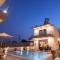 La Vita Villas - 米提卡斯