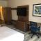 Holiday Inn Express & Suites Madison, an IHG Hotel