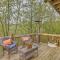 Resort Cabin with Fire Pit Golf, Hike and Play! - Rothbury