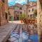 House Sidro, Stari Grad