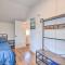 Watkins Glen Lakeview Cottage with Waterfall!