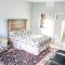 The Jypsy Inn / Fifth Avenue