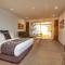 The White Morph Motels