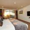 The White Morph Motels