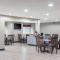 Quality Inn & Suites Grove City-Outlet Mall - 格罗夫城