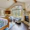 Evergreen Lodge Home