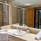GRAN MARBELLA APARTMENTS by Coral Beach