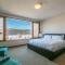 Columbia River Gorge View FOUR Condo
