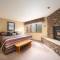 Frostfire D24 condo - كيستون