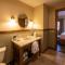 Two Bedroom Condo with a Balcony in Mountaineer Square condo