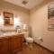 Comfortable Studio Efficiency Unit with Balcony over Mountaineer Square condo - Crested Butte