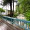 Brookside Motel & Cabins
