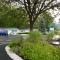 Brookside Motel & Cabins